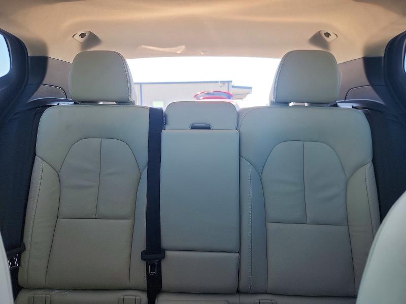 Photo 10 from auction – 2023 VOLVO XC40 PLUS with VIN YV4L12UE4P2012577
