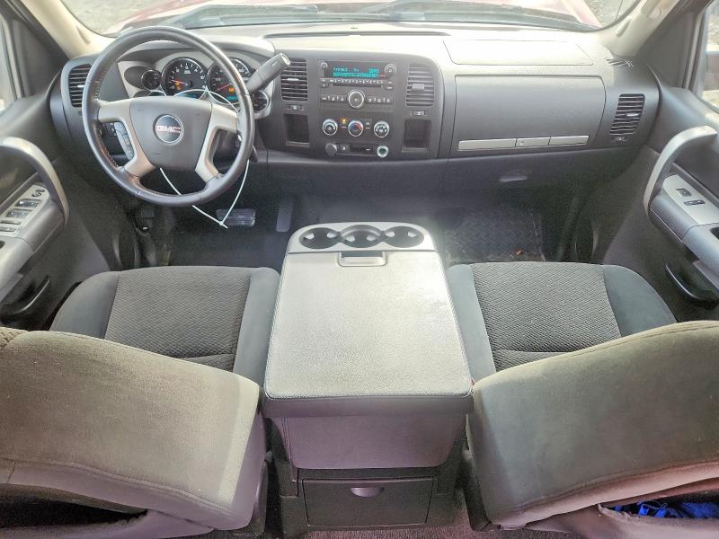 Photo 8 from auction – 2007 GMC NEW SIERRA with VIN 2GTEC130771609700