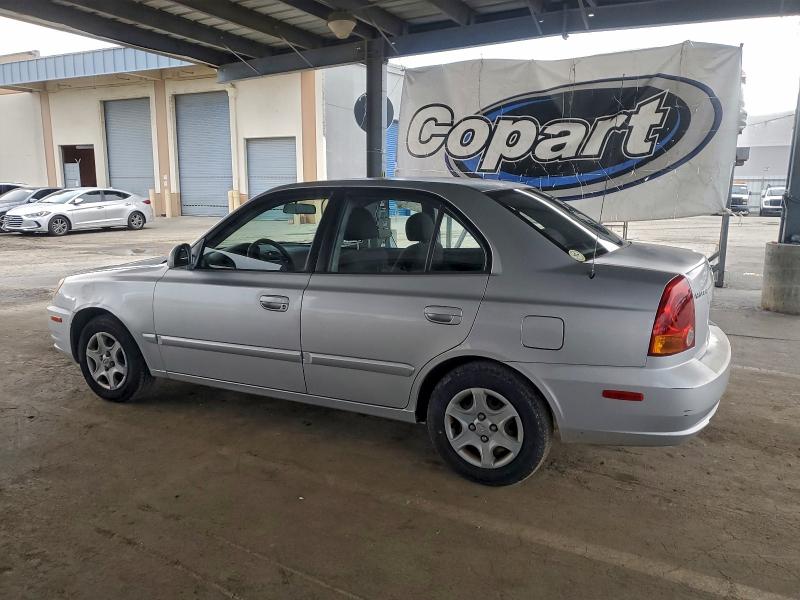 Photo 2 from auction – 2005 HYUNDAI ACCENT GL with VIN KMHCG45C45U662422
