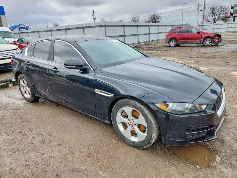 Photo 4 from auction – 2017 JAGUAR XE with VIN SAJAR4BG0HA973723