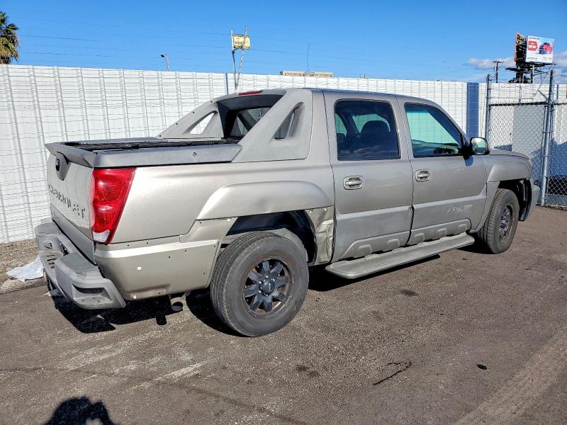 Photo 3 from auction – 2002 CHEVROLET AVALANCHE with VIN 3GNEK13T42G227452