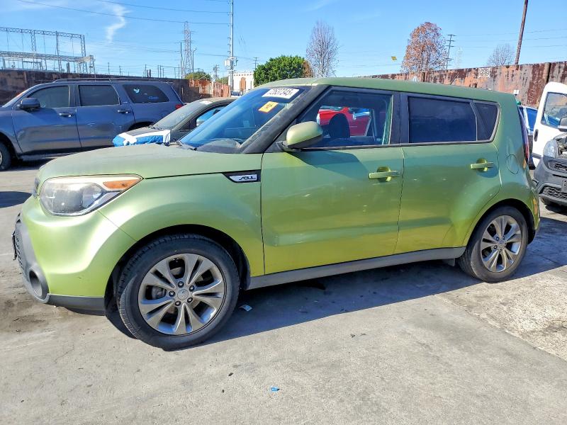 KIA SOUL + 2015 with VIN KNDJP3A51F7761972 - Photo from auction