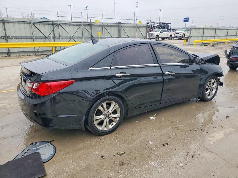 Photo 3 from auction – 2012 HYUNDAI SONATA SE with VIN 5NPEC4AC7CH418270