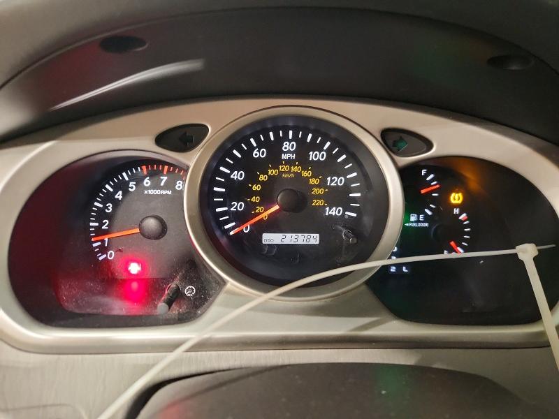 Photo 9 from auction – 2004 TOYOTA HIGHLANDER with VIN JTEEP21A240007490