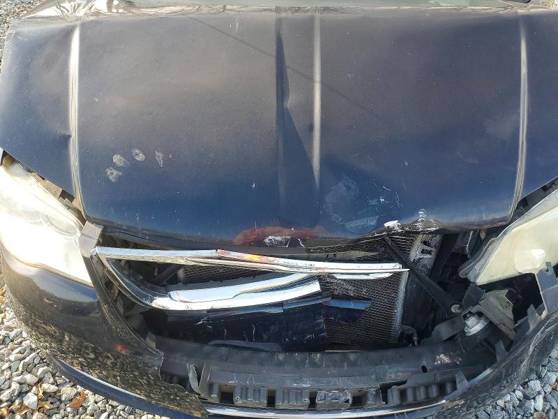 Photo 12 from auction – 2011 CHRYSLER TOWN & COU with VIN 2A4RR8DG8BR651110
