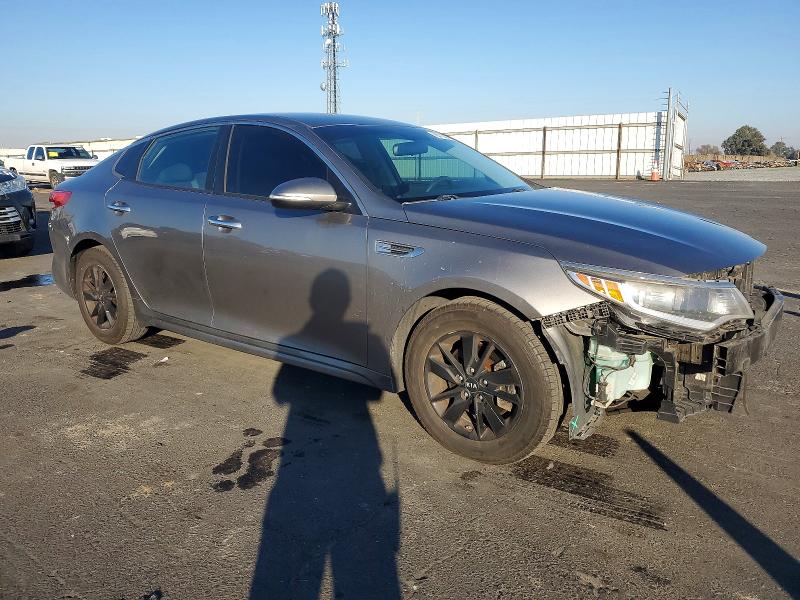 Photo 4 from auction – 2016 KIA OPTIMA with VIN 5XXGT4L3XGG113742