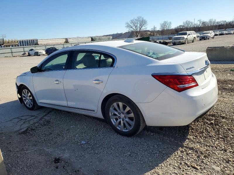 Photo 2 from auction – 2015 BUICK LACROSSE with VIN 1G4GB5GR8FF298521