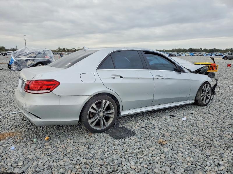 Photo 3 from auction – 2014 MERCEDES-BENZ E 350 with VIN WDDHF5KB7EA884667