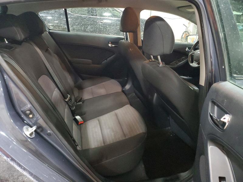 Photo 10 from auction – 2016 KIA FORTE LX with VIN KNAFK5A87G5547105