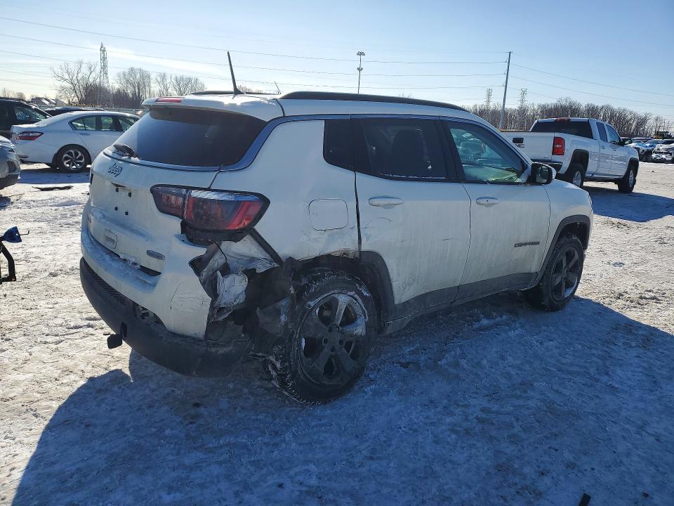 Photo 3 from auction – 2018 JEEP COMPASS LA with VIN 3C4NJDBB1JT142757