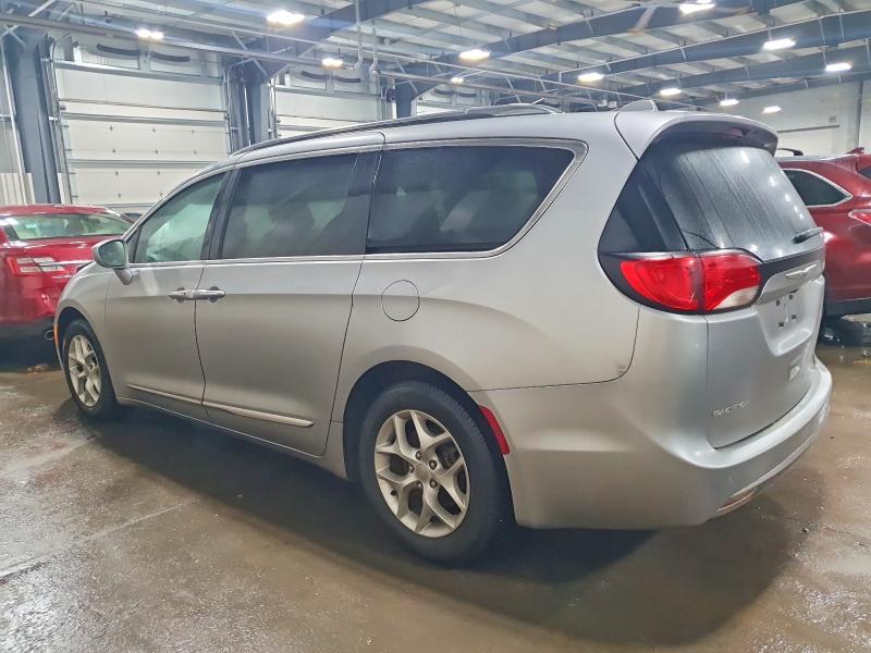 Photo 2 from auction – 2018 CHRYSLER PACIFICA T with VIN 2C4RC1BG9JR317880