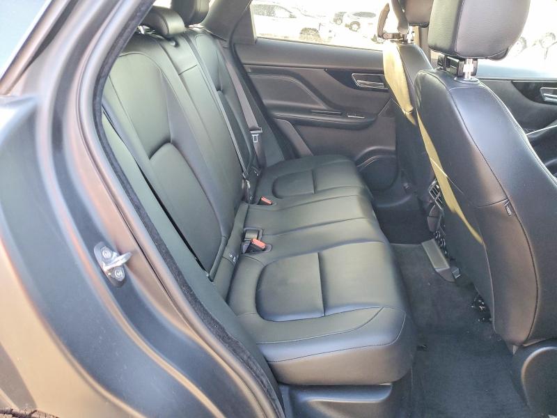 Photo 11 from auction – 2019 JAGUAR F-PACE PRE with VIN SADCJ2FX5KA397538
