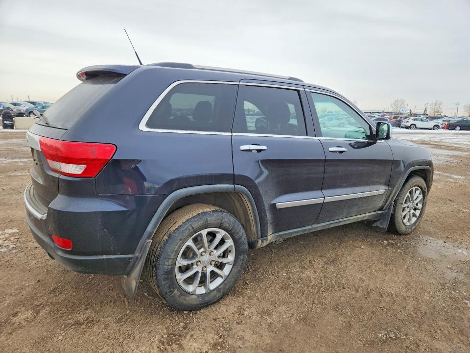 Photo 3 from auction – 2011 JEEP GRAND CHER with VIN 1J4RR5GG8BC526191