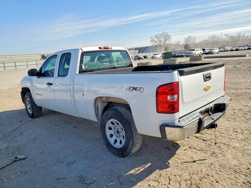 Photo 2 from auction – 2013 CHEVROLET SILVERADO with VIN 1GCRKPEA6DZ153298