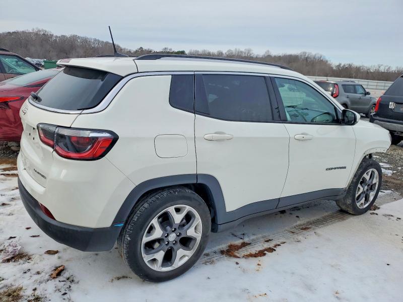 Photo 3 from auction – 2018 JEEP COMPASS with VIN 3C4NJCCB7JT406590