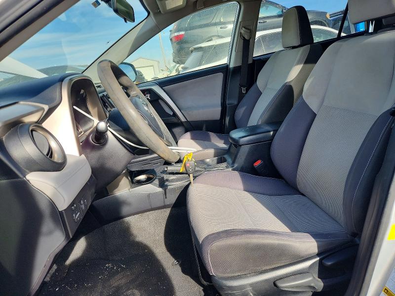 Photo 7 from auction – 2015 TOYOTA RAV4 XLE with VIN JTMRFREV1FD137190