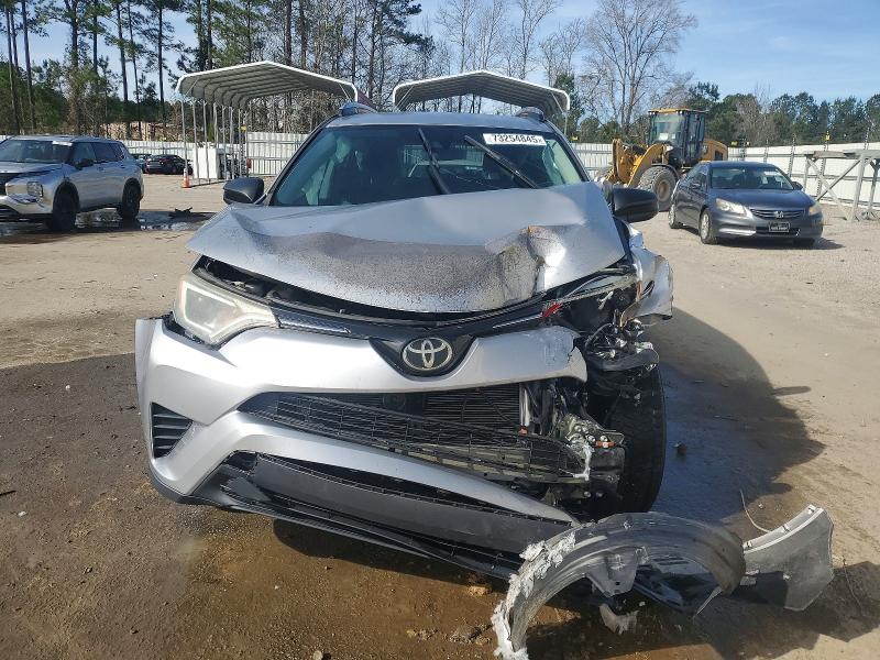 Photo 5 from auction – 2017 TOYOTA RAV4 with VIN 2T3ZFREV2HW343902