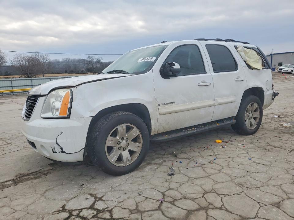 GMC YUKON 2008 with VIN 1GKFC13J58R188313 - Photo from auction