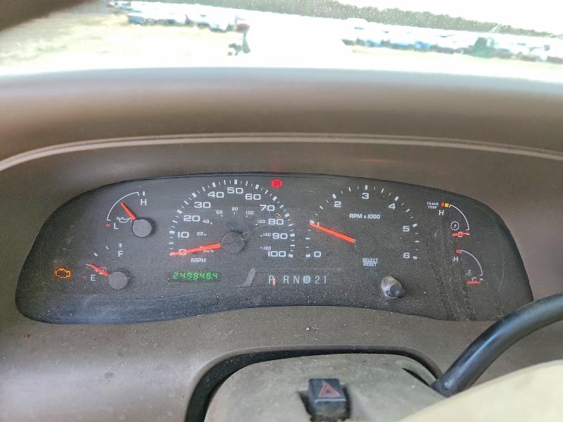 Photo 9 from auction – 2004 FORD EXCURSION with VIN 1FMNU41LX4EB57503