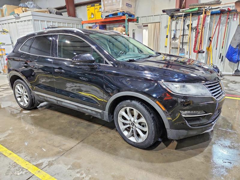 Photo 4 from auction – 2017 LINCOLN MKC with VIN 5LMCJ2C99HUL14310
