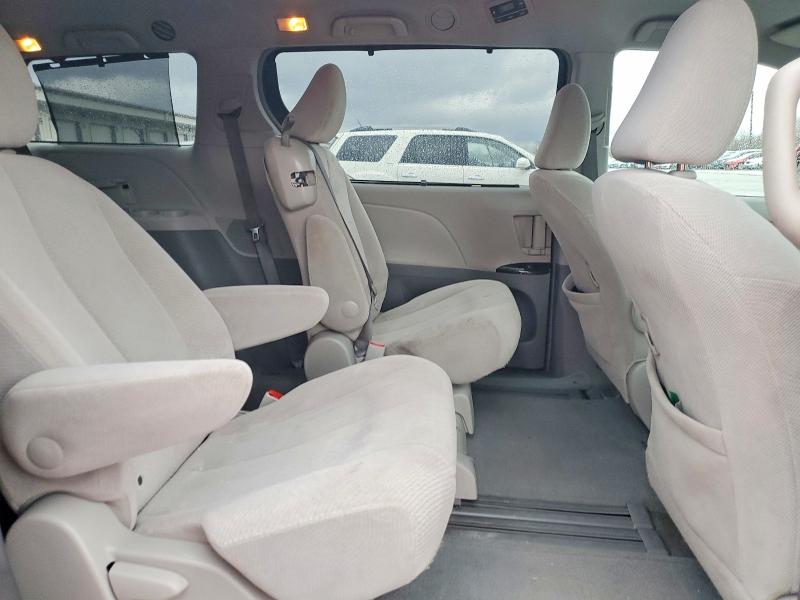 Photo 11 from auction – 2014 TOYOTA SIENNA with VIN 5TDKK3DC6ES450393