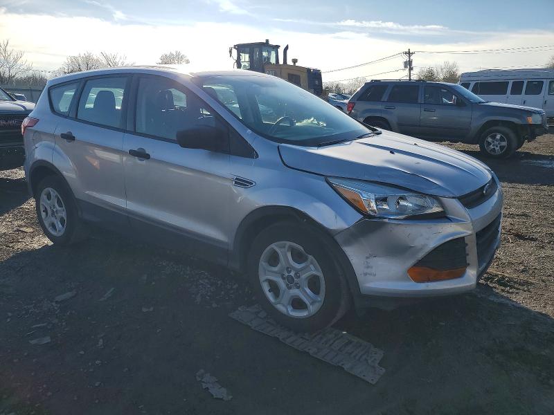 Foto 4 de la subasta – 2016 FORD ESCAPE S con VIN 1FMCU0F70GUC48351