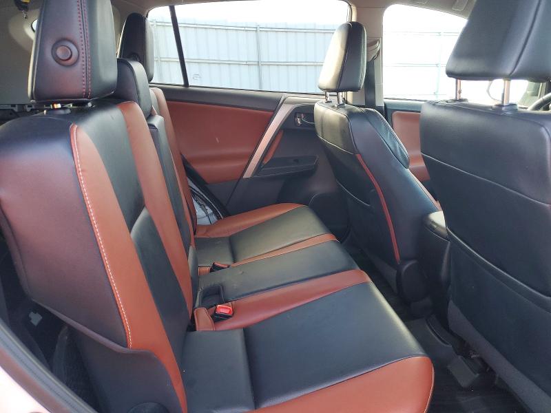 Photo 10 from auction – 2015 TOYOTA RAV4 LIMIT with VIN 2T3DFREVXFW340687