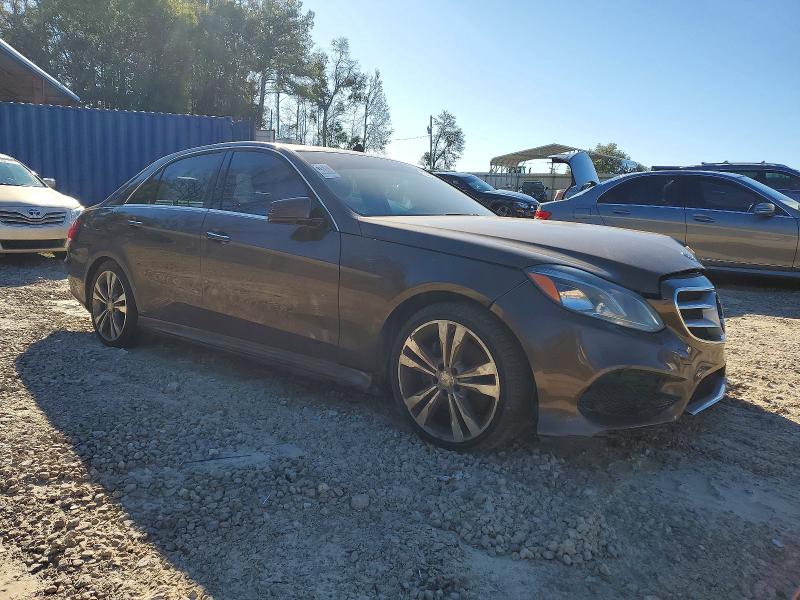Photo 4 from auction – 2014 MERCEDES-BENZ E 350 with VIN WDDHF5KB4EA886831