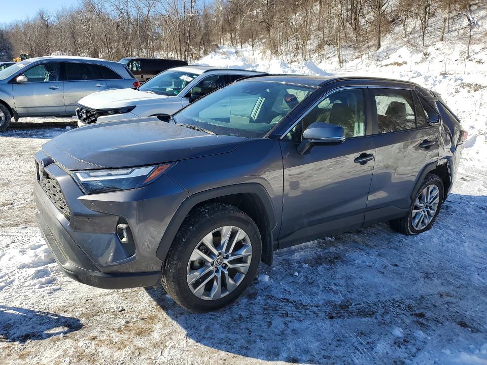 Foto 1 de la subasta – 2024 TOYOTA RAV4 XLE P con VIN 2T3A1RFV2RC401651