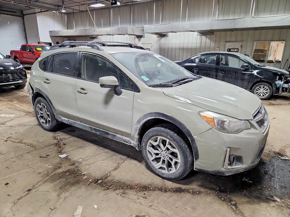 Photo 4 from auction – 2017 SUBARU CROSSTREK with VIN JF2GPABC2H8236395