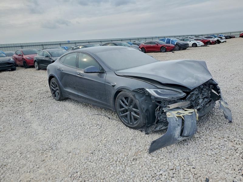 Photo 4 from auction – 2021 TESL MODEL S with VIN 5YJSA1E68MF453055