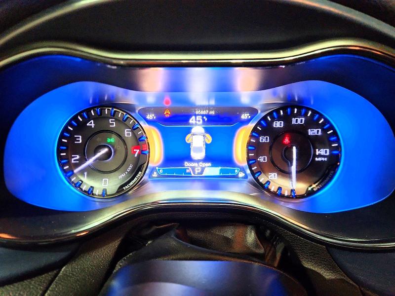 Photo 9 from auction – 2015 CHRYSLER 200 S with VIN 1C3CCCDG0FN690801