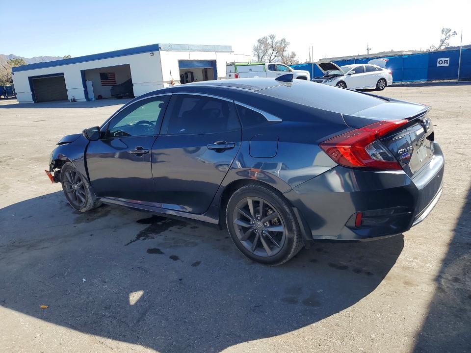 Photo 2 from auction – 2019 HONDA CIVIC with VIN 19XFC1F38KE011847