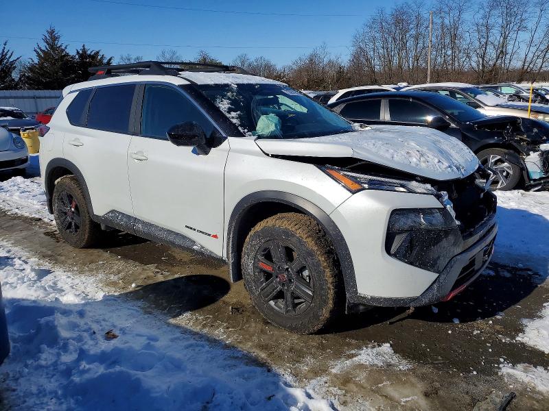 Photo 4 from auction – 2025 NISSAN ROGUE with VIN 5N1BT3BB6SC786397