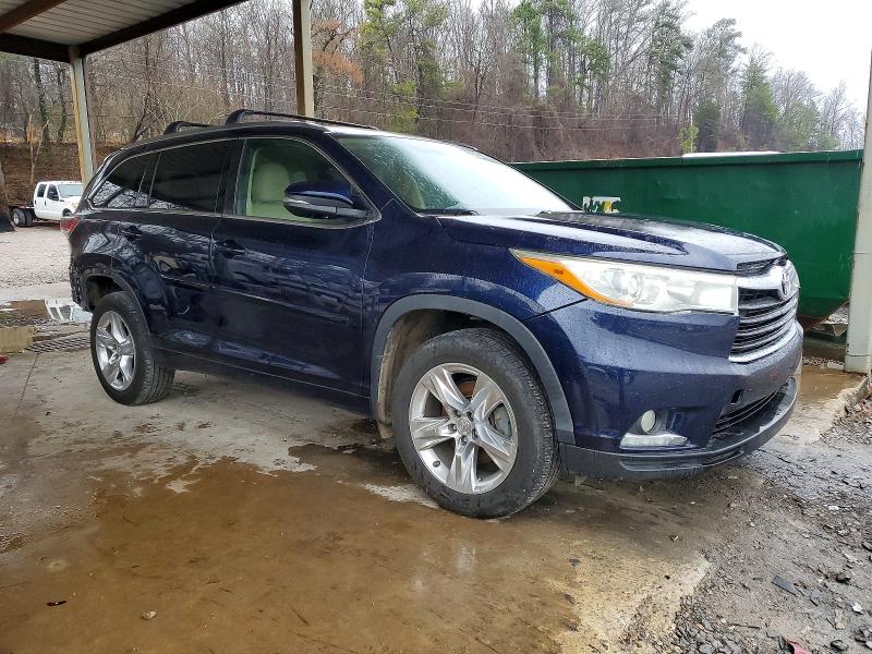 Photo 4 from auction – 2014 TOYOTA HIGHLANDER with VIN 5TDDKRFH7ES052985
