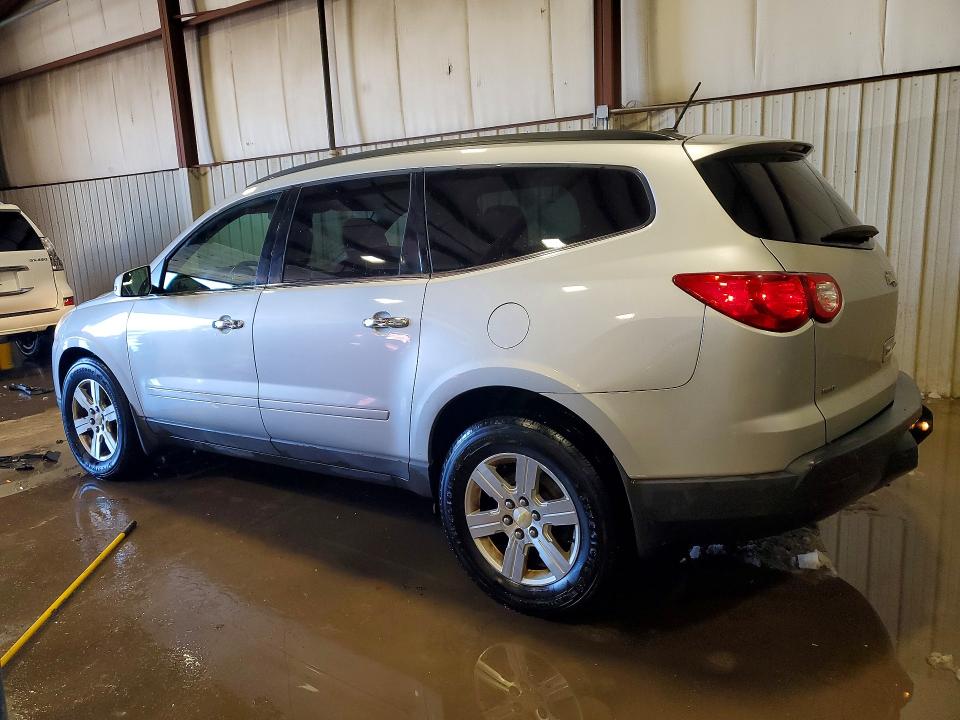 Photo 2 from auction – 2011 CHEVROLET TRAVERSE L with VIN 1GNKVGED9BJ151289