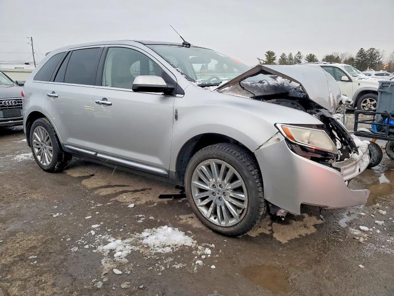 Photo 4 from auction – 2011 LINCOLN MKX with VIN 2LMDJ8JK5BBJ31066