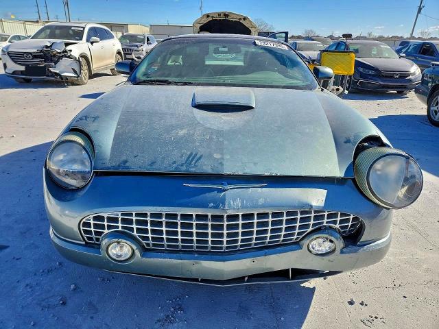 Photo 5 from auction – 2004 FORD THUNDERBIR with VIN 1FAHP63A14Y108744
