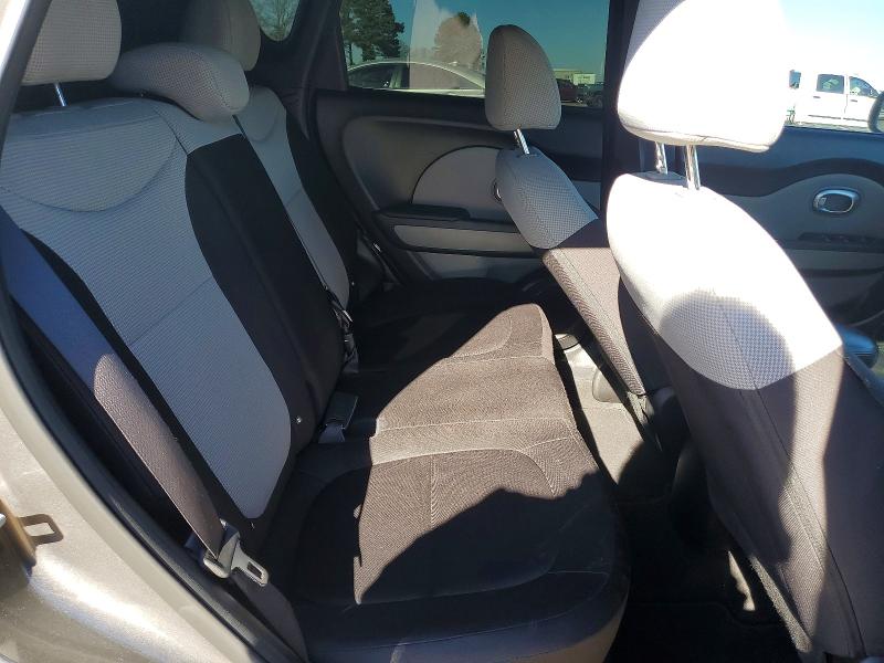 Photo 10 from auction – 2018 KIA SOUL with VIN KNDJN2A23J7601459