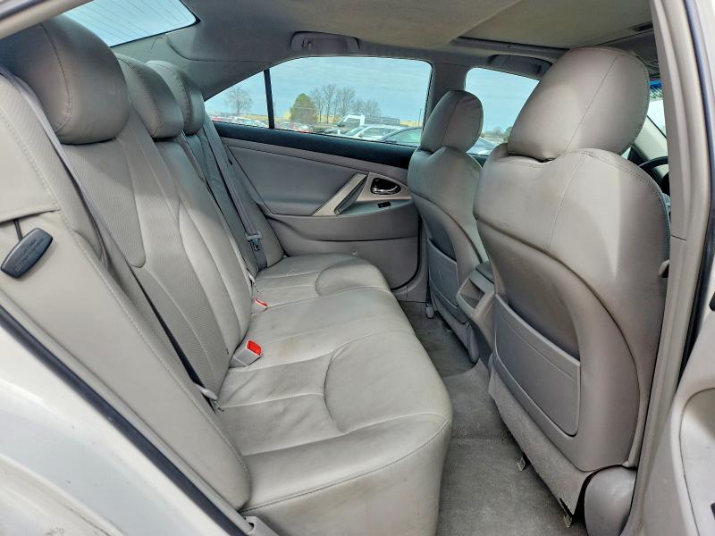 Photo 10 from auction – 2011 TOYOTA CAMRY with VIN 4T1BF3EKXBU704846