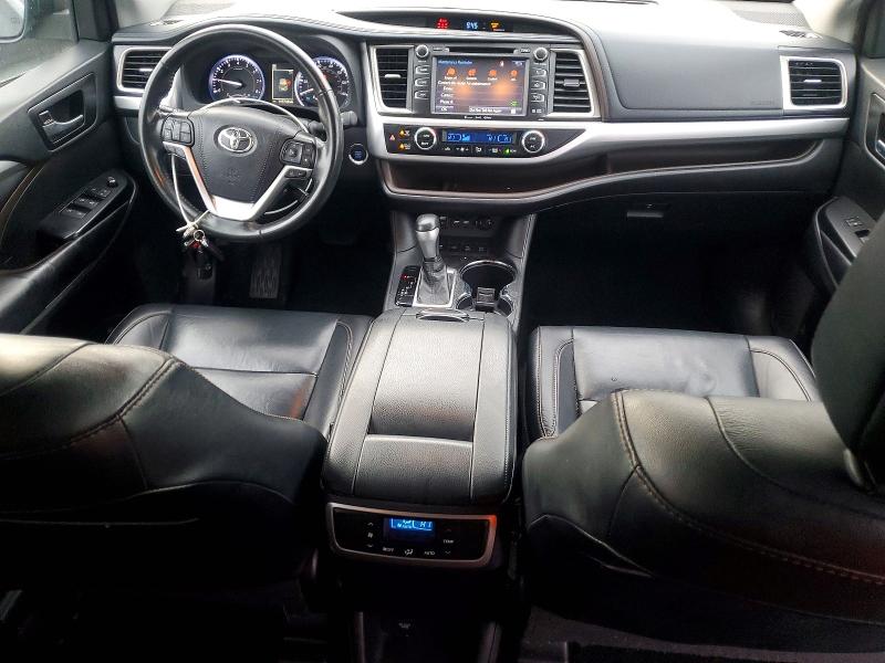 Photo 8 from auction – 2019 TOYOTA HIGHLANDER with VIN 5TDJZRFH3KS603150