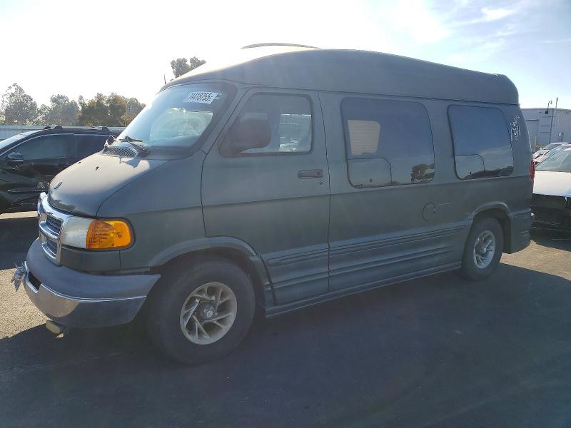 DODGE RAM VAN B1 2000 with VIN 2B6HB11Y9YK176745 - Photo from auction
