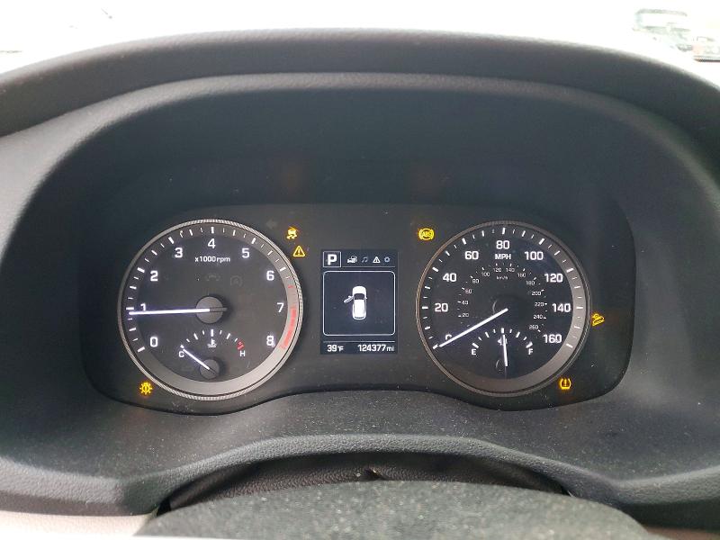 Photo 9 from auction – 2017 HYUNDAI TUCSON LIM with VIN KM8J3CA47HU513681