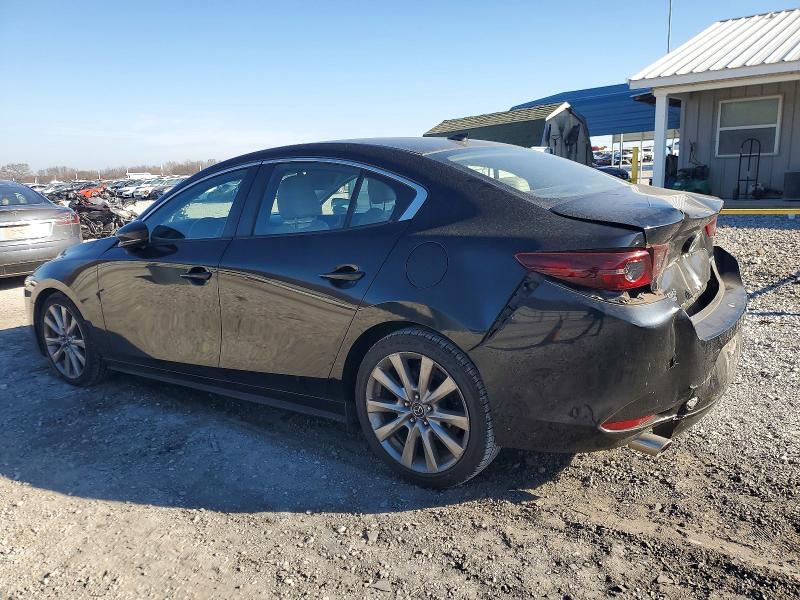 Photo 2 from auction – 2019 MAZDA 3 PREFERRE with VIN JM1BPBDM7K1116709