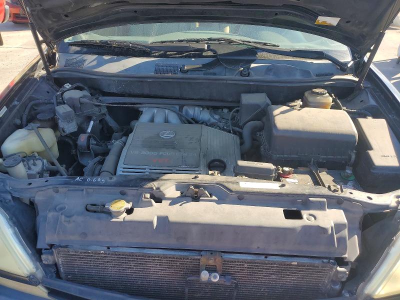 Photo 12 from auction – 2003 LEXUS RX 300 with VIN JTJGF10U930158585