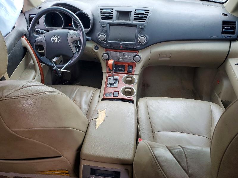 Photo 8 from auction – 2010 TOYOTA HIGHLANDER with VIN 5TDYK3EH1AS022973