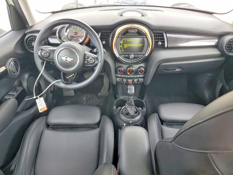 Photo 8 from auction – 2016 MINI COOPER with VIN WMWXU3C57G2D29269