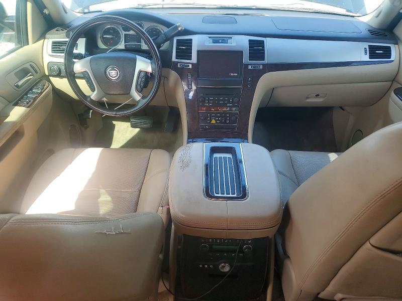 Photo 8 from auction – 2013 CADILLAC ESCALADE L with VIN 1GYS3BEF1DR123567