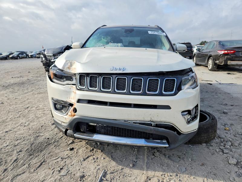Photo 5 from auction – 2017 JEEP COMPASS with VIN 3C4NJDCB2HT667013