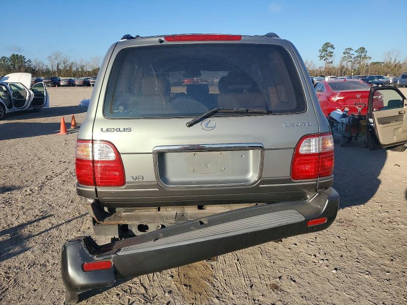 Photo 6 from auction – 2001 LEXUS LX 470 with VIN JTJHT00W813505795
